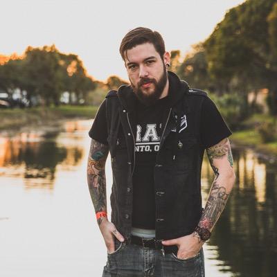 Photographer/videographer based out of PA. Availible for tour.
