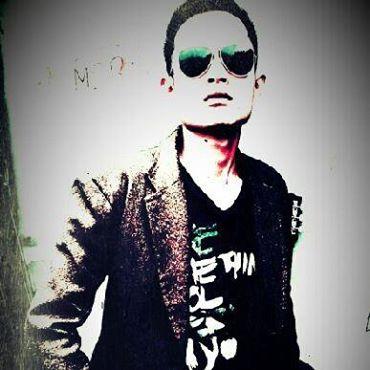 Riianhansragell's profile picture. 