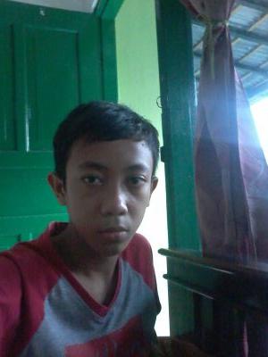 Selalu Senang Jika Berada Di Depan Mu