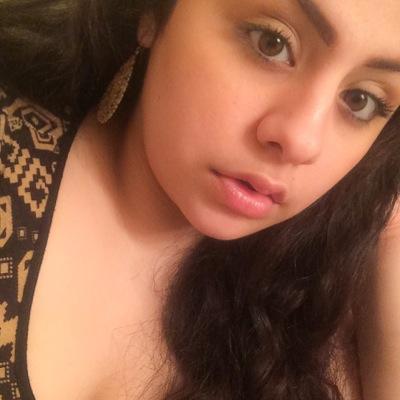 Yaaanet_'s profile picture. 