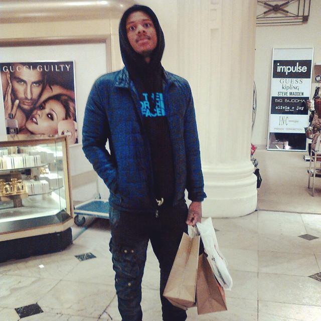 Feed Da Family Free Da Folk Fuck Da Fake #Rowhomes  #ScaredOrSca®®ed? for all bookings and inquires email Knoxxlive215@gmail.com or txt 2159540295