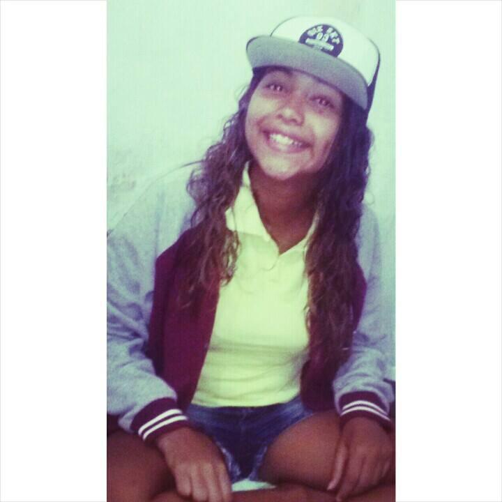 Me chamo Gabriella Leano prefiro que me chamem de Gabi ,14 years , Alagoas/Brasil , Sou Belieber , ID : 82 88326781
