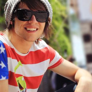 FadeeStanislav's profile picture. 