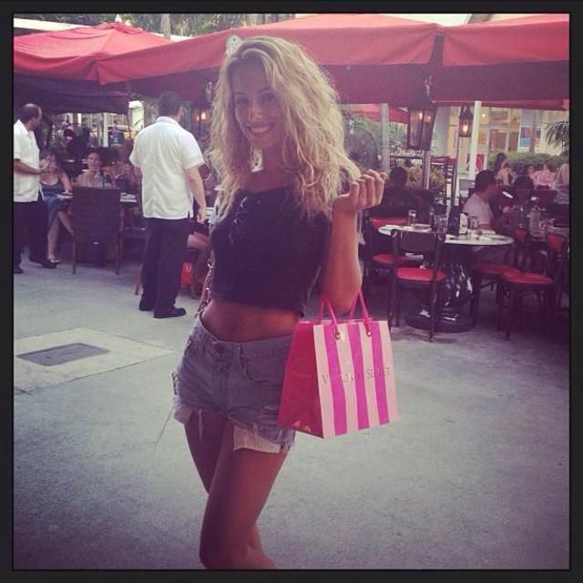 maria10239's profile picture. Wish you would learn to love people and use things, and not the other way around. #Drake