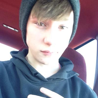 MTw2Tqlj9UFbEcQ's profile picture. 