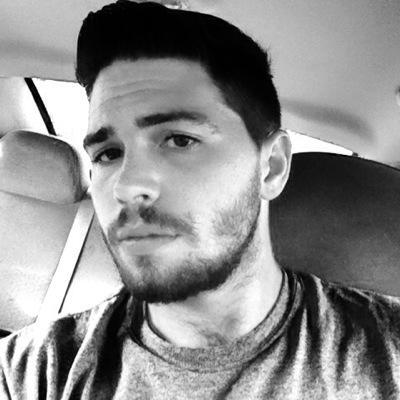 I'm a Philadelphia eagles fan , Vegas boy living in Florida, I'm 22 years old , I love watching movies going camping and chilling with my friends