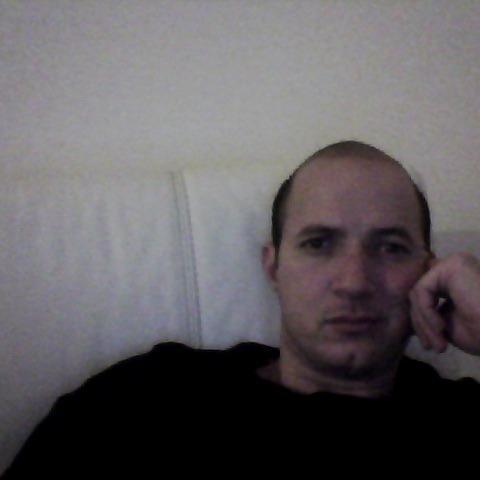 gael97427's profile picture. 