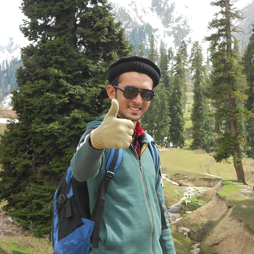 fahadfazal512's profile picture. Muslim | Pakistani | Supporter of Imran Khan | Karachiite | NEDian