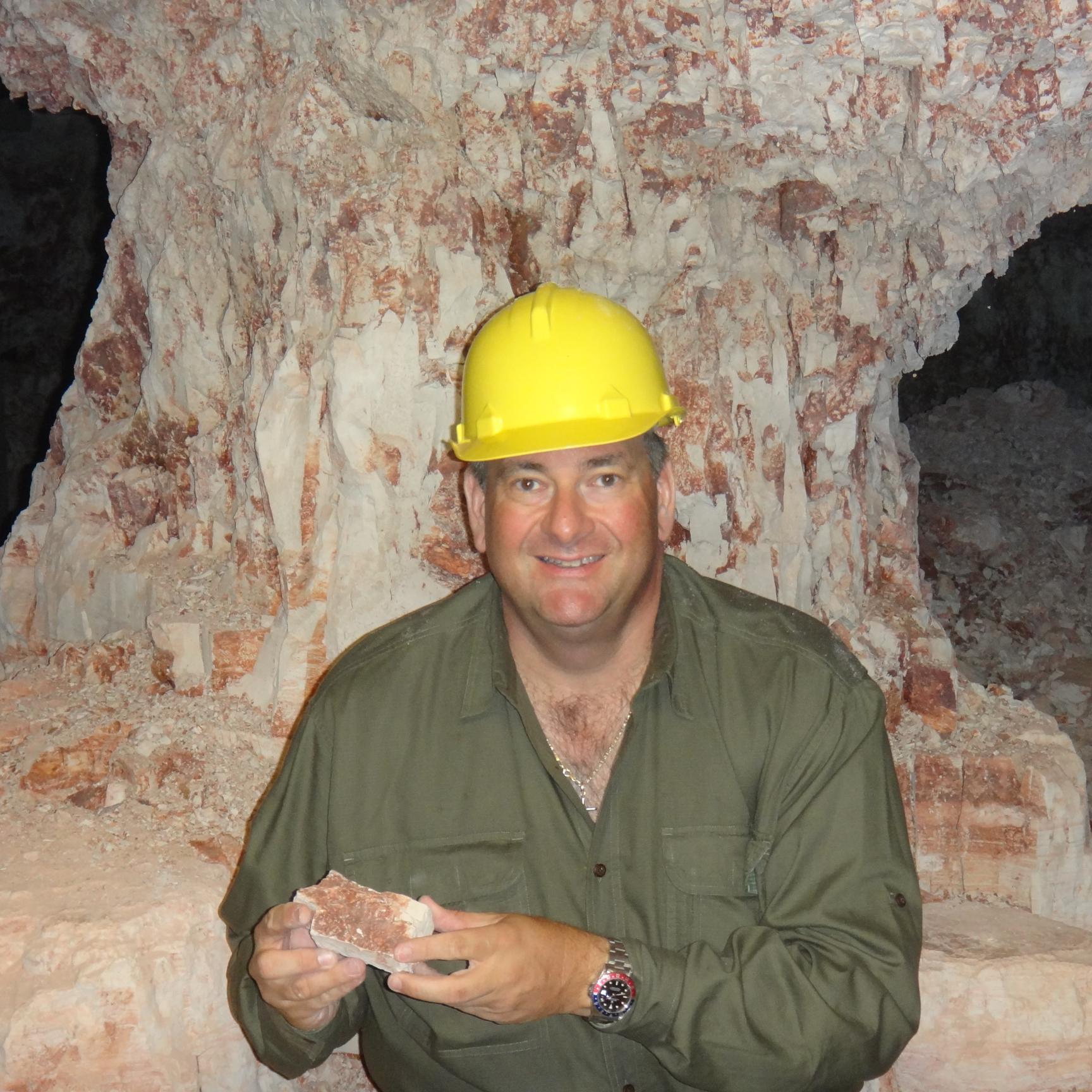 Gemstone importer and jewelry manufacturer.  Creator of the Lightning Ridge Collection of black opal jewelry. #lightningridge #jewelry #blackopal