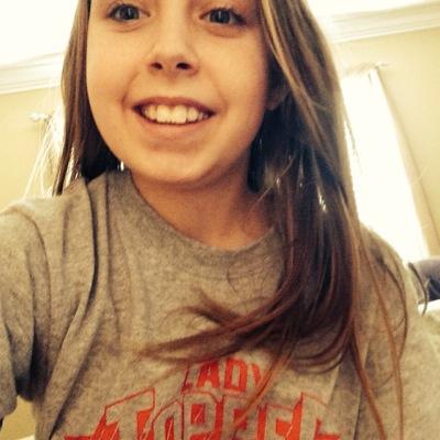 looloshades's profile picture. hi my name is Logan I love basketball and volleyball so yay