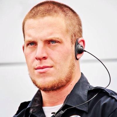 hey im sam i do traffic management all over uk and also has you can see i work with rent a police car too
