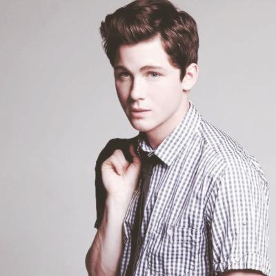 I dont know much about this place, but i do know i can start over.
 [(Dark!)Disney|Ouat|Rp]