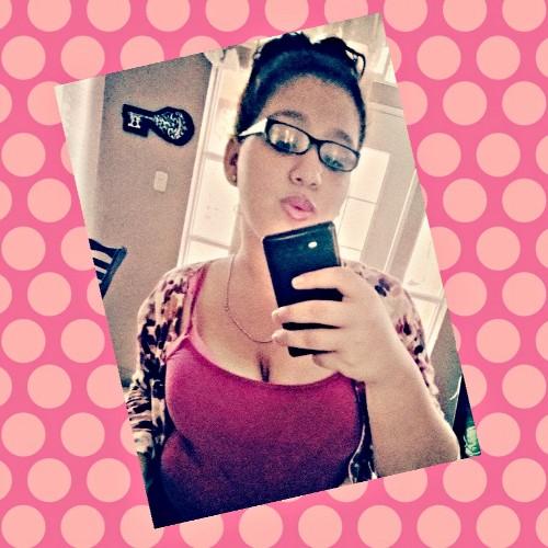 Hello beautiful people:* no soy loca.. solo tengo sobredosis d felicidad :p @IMAGINE DRAGONS-RADIOACTIVE :3  follow me I'll do the same beauties