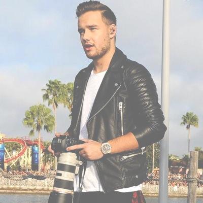 u just got a free follow from @23lwat please follow back on that account :) all the love .xx I also dm people to 6/5 & 5/4