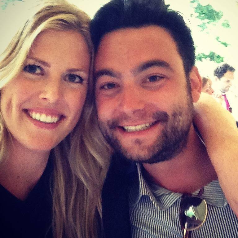 emjolly's profile picture. I like wine.