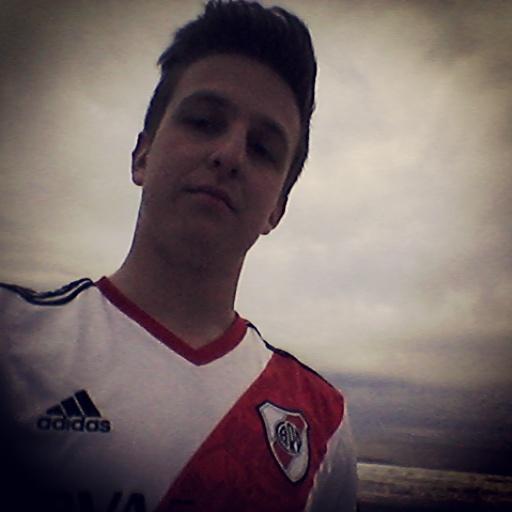 16 | Hincha de River Plate | 19/08/14 me siguio @fercaveoficial ♥ | NTVG