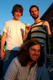 NoumenonBros's profile picture. Tro.