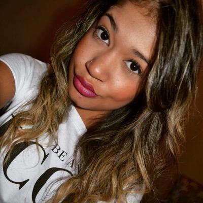 Tabata Marin, 26 anos, escorpiana, estética ❤️Facebook: Tabata Marin / Instagram: tabatamarin