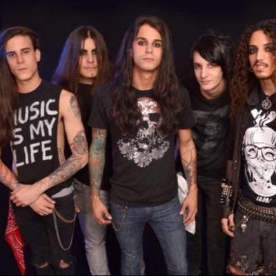 hello! this is a fan created Twitter to bring the newest and best rock n roll band @loadedgunsUSA to the UK!