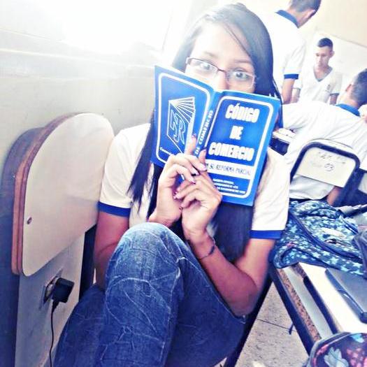 MirianMejiasR's profile picture. I♥Romeo!  #EnamoradaDeMi @gustavoelis #ComprometidaConMi'Ld♥ Instagram: Lilymejiasr♥ .#EnFormacionLicAdministracion