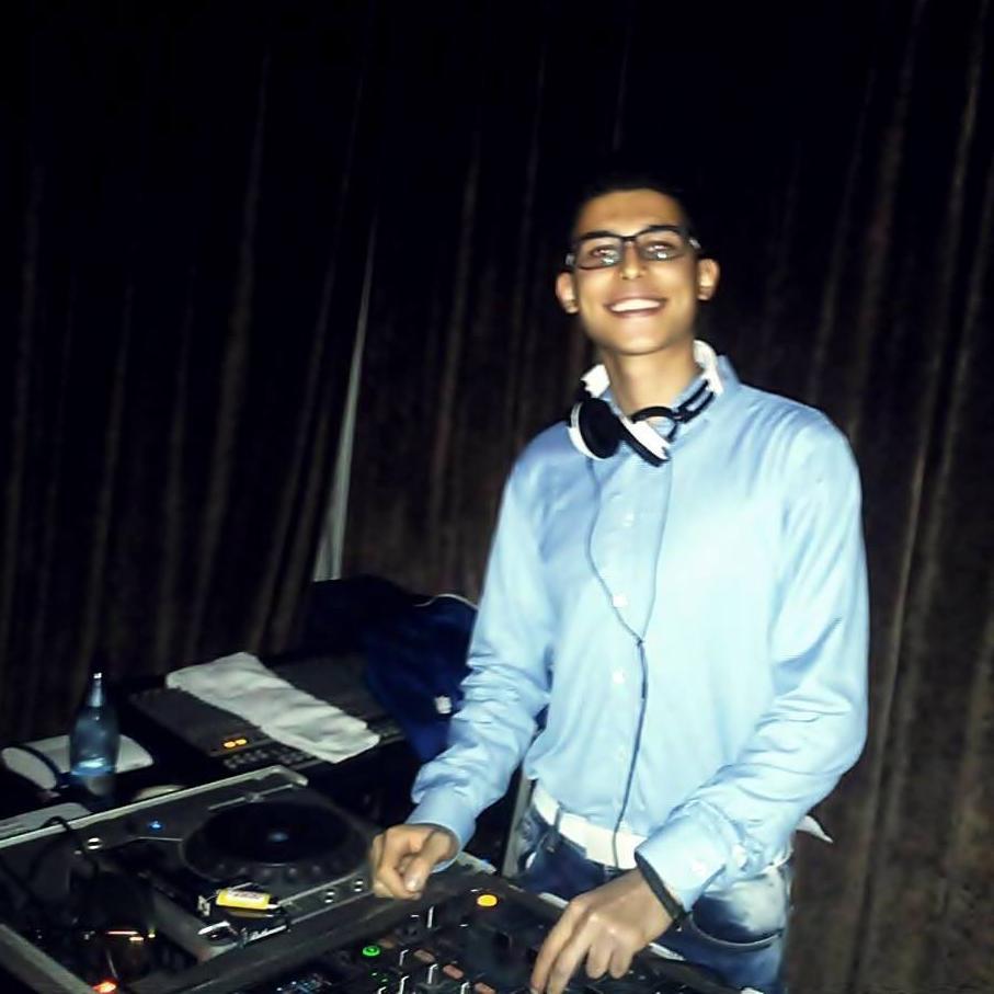 DJ/Producer © Official 
I FUCKIN' LOVE HOUSE MUSIC *-*


Label: Revealed Recordings
