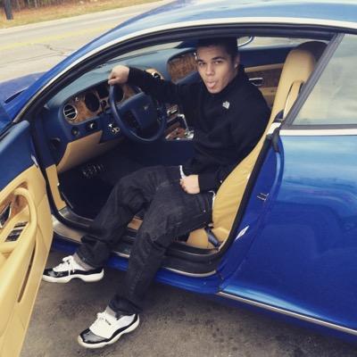 im 18  im mixed wit black an white an i love gettin money!