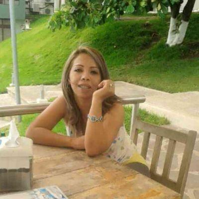 la felicidad suprema en la vida es tener la conviccion de que nos aman por lo que somos, o mejor dicho, apesar de lo que somos