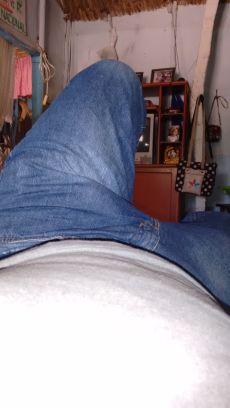 Buscando gente interesante y descomplicada en Bogotá.. Versatil 29 años! Quiero un polvo fijo, ojalá un moreno o negro 😋