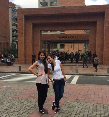 Un cuento de hadas moderno donde no existen finales felices.     Estudiante de Comunicación social y periodismo