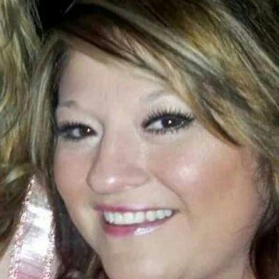 mycommitment15's profile picture. 