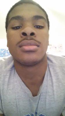 DaivonR's profile picture. 