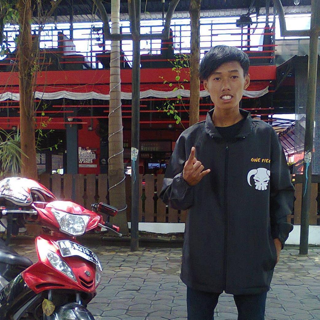 agungvomit's profile picture. 