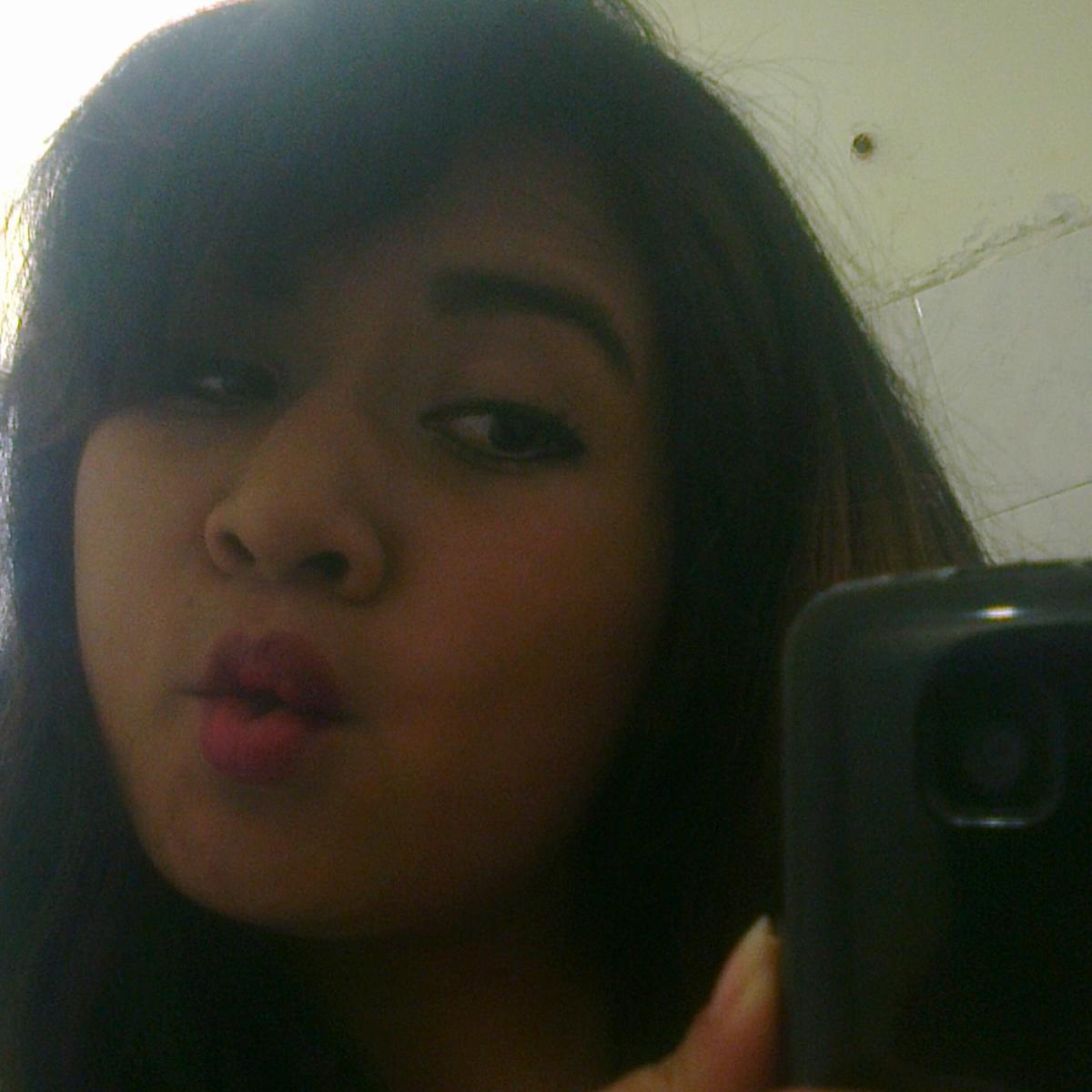 Soy aquella chica que por mas que la hieran...tiene una sonrisa en su rostro