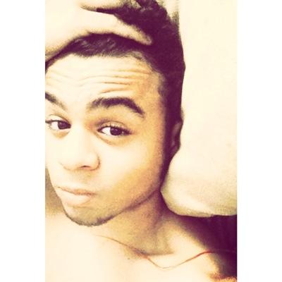 17, I live on an island. Music & Photography are my thing. Follow me on Instagram. Just tryna make my bio sound cool...K bye