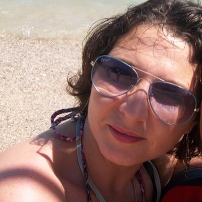 BlueeyezLisa's profile picture. Safety is my chosen field, baking is my passion...