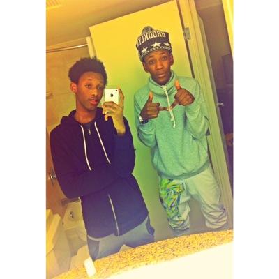 New Twitter 
FMOI @obey_king_pablo
Snapchat: young_pablo300 
kik: Obey_Sean300
♔ⓚⓘⓝⓖ♚
☆ⓟⓐⓑⓛⓞ☆ Got his ♕☆Queen★♛