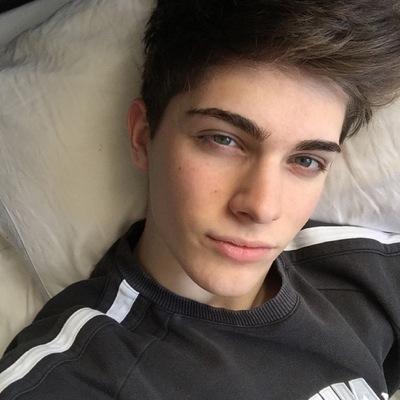 fckxffs's profile picture. 