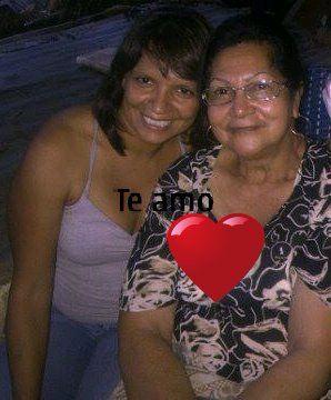 Salsera  y Romántica !!!  maferefun Obbatala x siempre todos los días de mi vida.