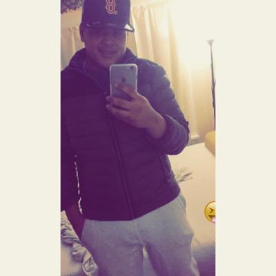 MinelCastro's profile picture. 