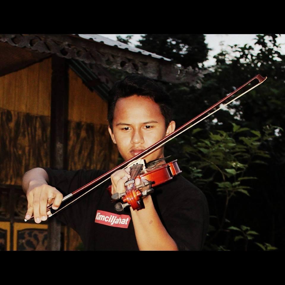 Jimmbale's profile picture. I'am Falconer ▲