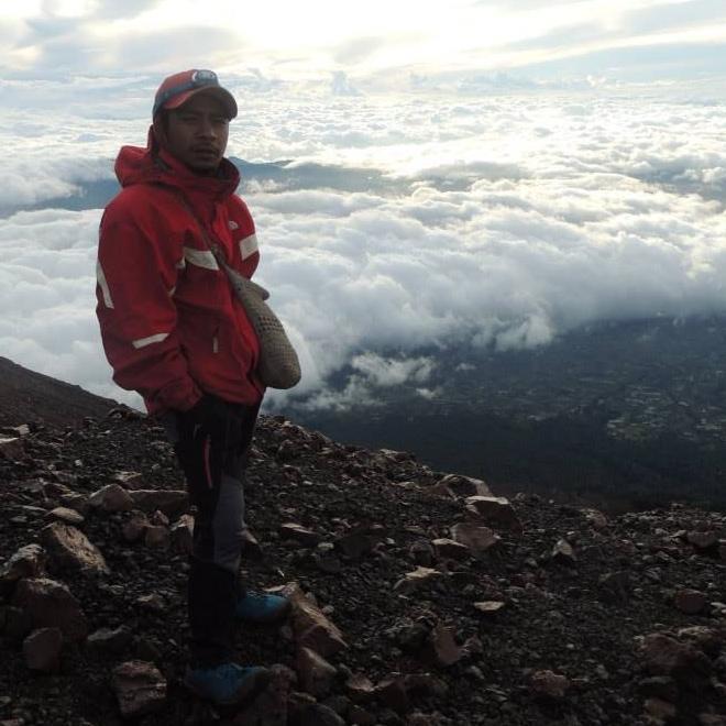 to travel is to live // manusia ala kadarnya // penggagas yuk_taveling