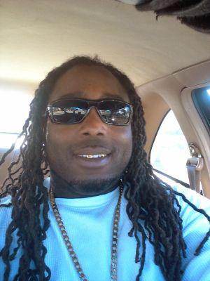 LeonBretrezy's profile picture. 