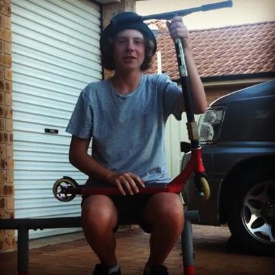 DarrenM01499837's profile picture. scooters and cod wish i was as good as @bananafone34 aka FaZe Apex