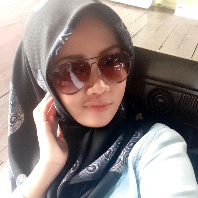 thynoerdin's profile picture. Student of Industrial & Organizational Psychology| Sincerely love my parents, brothers, friends, & Pink!