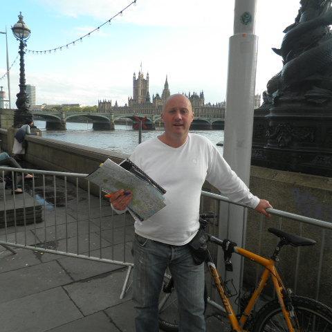 AchieveOurGoals's profile picture. 