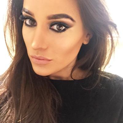 • Professional Make-Up & Hair Artist | HD Brows | Instagram - @camillacmakeup camillamua@live.co.uk