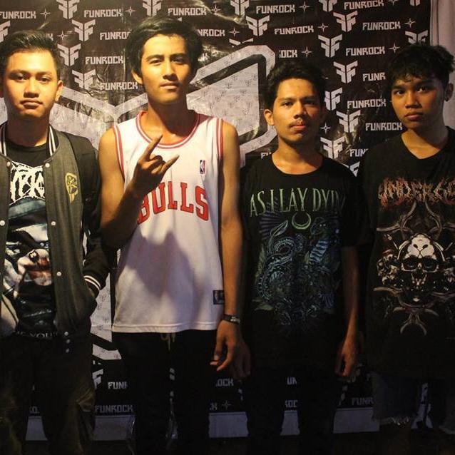 A deathmetal band from the small town consisting jambi || @AdheAseng (Vokal)  @okta_SFT (Guitar)