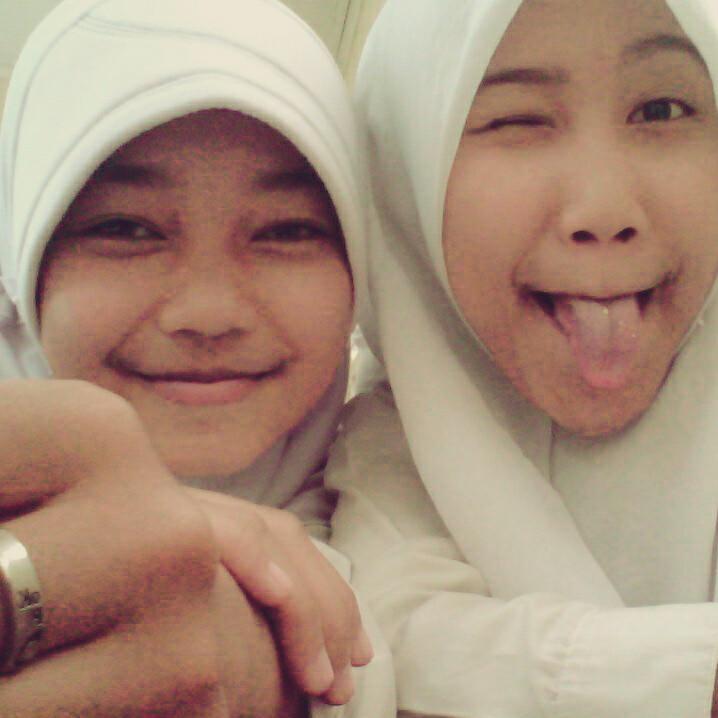 UrbaLR's profile picture. Urba Lafi Rafika  | TK ABA JOWAH | SD MUHAMMADIYAH SANGONAN 2 | SMP N 2 GODEAN | IX B / 31 | Birth-20May00 | Ulya - Usfa | DPn2GO! | PstdJy~ | UN 2015 | Smgt!:*