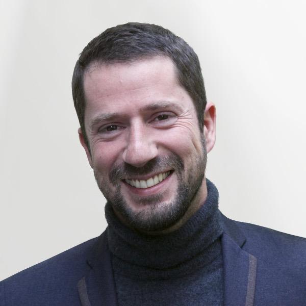Co-Fondateur @OrsonFrench et passionné #Website #Webmarketing #GrowthHacking #startup - Laureat @RE_Paris 2014