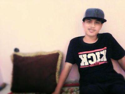 contact :
pin    : 7D33D47F
                path	: gilang budi lesmana
             Instagram : bolang_grind